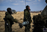 [ẢNH] Pháo binh Nga bất ngờ khai hỏa dữ dội loại cối có thể bắn đạn hạt nhân