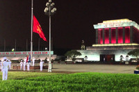 Lung linh đêm Hà Nội