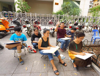 Hà Nội dịu dàng, thương nhớ trong tác phẩm ký họa