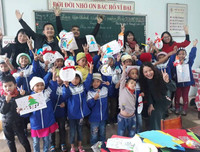 Gieo tình yêu và đốm lửa say mê học tập, sáng tạo ở một điểm trường xa