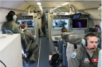 [ẢNH] Mỹ điều siêu phi cơ do thám E-8C bay sát bờ biển Trung Quốc làm gì?