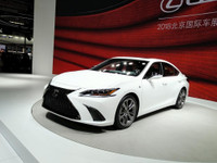 [ẢNH] Siêu xe Lexus ES thay gương chiếu hậu bằng camera, công nghệ đột phá cực đỉnh