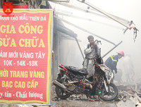 Cận cảnh hiện trường vụ cháy chợ Quang, xã Thanh Liệt, huyện Thanh Trì