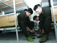 Khổ luyện rèn lính mới