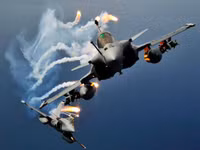 [ẢNH] ‘Chiến thần’ Rafale Pháp vượt trội hoàn toàn so với Su-30 Nga