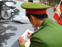 [ẢNH] Tận mắt chứng kiến 'bí quyết' giữ gìn an ninh trật tự của CAQ Hai Bà Trưng