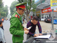 [ẢNH] Tận mắt chứng kiến 'bí quyết' giữ gìn an ninh trật tự của CAQ Hai Bà Trưng