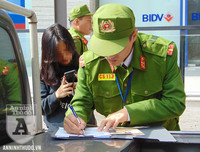 [ẢNH] Tận mắt chứng kiến 'bí quyết' giữ gìn an ninh trật tự của CAQ Hai Bà Trưng