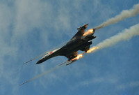 Vì sao Không quân Việt Nam thường sử dụng vũ khí không điều khiển trong tập trận?