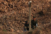 [ẢNH] Cuộc sống của người dân Triều Tiên bên bờ sông Yalu