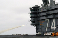 [ẢNH] Hệ thống tên lửa phòng không đặc biệt trên tàu sân bay Mỹ