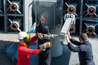 [ẢNH] Hệ thống tên lửa phòng không đặc biệt trên tàu sân bay Mỹ