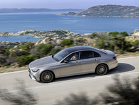 [ẢNH] Mercedes-Benz E-Class 2020: Trẻ hóa và hiện đại hơn