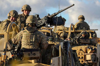 [ẢNH] Căng thẳng Mỹ - Iran thêm nóng bỏng khi thủy quân lục chiến Anh tới vịnh Ba Tư