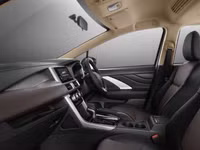 [ẢNH] Mitsubishi Xpander Cross chuẩn bị ra mắt tại Việt Nam