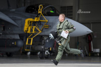 [ẢNH] Su-30SM Nga vội vã rút lui khi bị JAS 39 Gripen mang đầy vũ khí áp sát