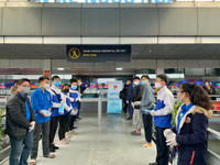 Tuổi trẻ Thủ đô phát 10.000 khẩu trang miễn phí giúp người dân phòng virus Corona