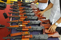 Nga đang lợi bất cập hại khi tặng vũ khí