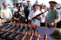 Nga đang lợi bất cập hại khi tặng vũ khí