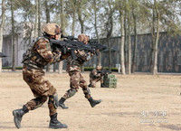 [ẢNH] Trung Quốc đẩy nhanh tiến độ trang bị súng trường công nghệ cao cực kỳ nguy hiểm