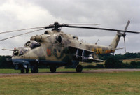 [ẢNH] Trực thăng tấn công hạng nặng Mi-35P 'thổi' sập lễ đài tại Indonesia