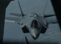 [ẢNH] F-35A Mỹ sẵn sàng đối đầu Su-35S Nga khi thực chiến tại Iraq