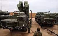[ẢNH] Ấn Độ quyết định từ bỏ S-400, quay sang lựa chọn vũ khí Mỹ?
