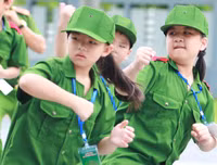 Khởi động chương trình 