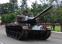 [ẢNH] Tiếc nuối số lượng cực lớn xe tăng Đài Loan bị rã làm sắt vụn