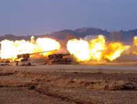 [ẢNH] Mặc các nước phát triển tên lửa, vì sao Triều Tiên vẫn chú trọng pháo binh?