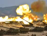 [ẢNH] Mặc các nước phát triển tên lửa, vì sao Triều Tiên vẫn chú trọng pháo binh?