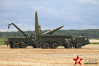 [ẢNH] Tên lửa đạn đạo Iskander-M biểu diễn khả năng tấn công chính xác tuyệt đối