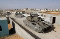 [ẢNH] Israel bất ngờ mở chiến dịch trên bộ tấn công ào ạt vào cứ điểm của Hezbollah