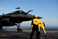 [ẢNH] Tàu sân bay hạt nhân tới Syria, Mỹ ra đi, Pháp thay thế, Nga vẫn lưng chừng một nỗi lo?