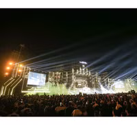 Mỹ Tâm hội ngộ Bích Phương trên sân khấu đại nhạc hội Technology Party