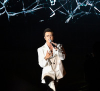 Mỹ Tâm hội ngộ Bích Phương trên sân khấu đại nhạc hội Technology Party