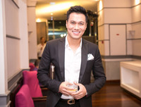 Việt Anh tậu Bentley siêu sang sau 