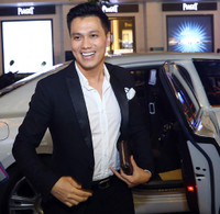 Việt Anh tậu Bentley siêu sang sau 