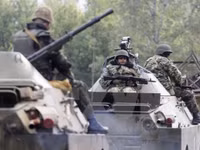 [ẢNH] Ukraine sắp sửa tung đấm thép vào dân quân miền Đông, Nga sẽ ngồi im?