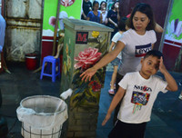 Ghi hình xử phạt hành vi xả rác nơi công cộng ở Hà Nội