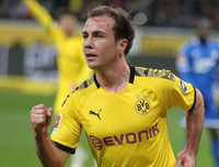 8 cầu thủ nổi tiếng nhất đang lâm cảnh thất nghiệp