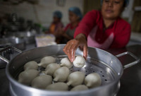 [ẢNH]Ẩm thực đường phố Việt Nam và châu Á dưới góc nhìn của phóng viên phương Tây