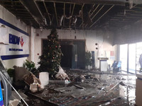 [Ảnh] Hiện trường vụ cháy chi nhánh ngân hàng trên đường Nguyễn Chí Thanh