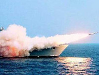 [ẢNH] Sát thủ diệt hạm Brahmos Ấn Độ dễ dàng áp chế tàu chiến Pakistan?