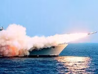 [ẢNH] Sát thủ diệt hạm Brahmos Ấn Độ dễ dàng áp chế tàu chiến Pakistan?