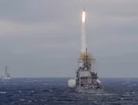 Lỗ hổng khi một nửa hạm đội tàu tuần dương lớn nhất của Mỹ 