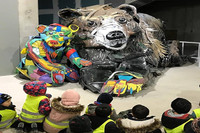 Nghệ sĩ Bồ Đào Nha tái chế rác thành tác phẩm nghệ thuật