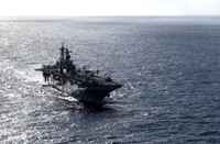 [ẢNH] Siêu tàu đổ bộ cùng F-35B của Mỹ rầm rập tập trận tại cửa ngõ biển Đông