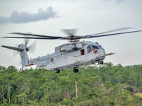 [ẢNH] 500 lính thủy đánh bộ Mỹ đổ bộ ào ạt từ trực thăng đắt hơn F-35