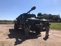 [ẢNH] Pháo tự hành cực mạnh của Ukraine, cạnh tranh trực tiếp với Nga